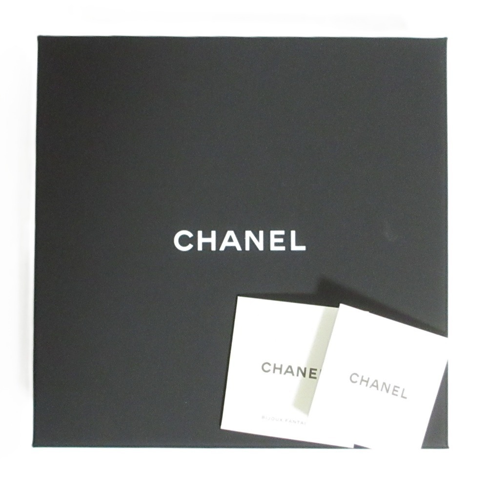 CHANEL Gold Pearl Logo Necklace - Picture 11 of 11